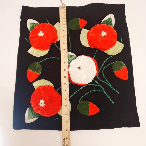 Throw Pillow Cover One Set Decor Velvet 3D Red Flowers Black, Cushion Cases. - Picture 9 of 10